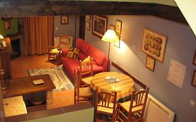 Apartamentos Saqura